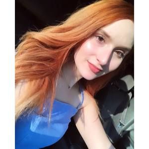 Meet your Posher, Daniela